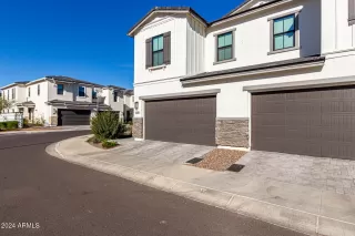 Photo #2: 6793605 Listing 