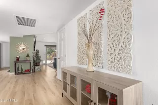 Photo #5: 6793612 Listing 