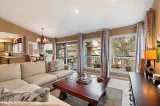 Photo #6: 6793744 Listing