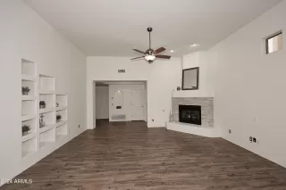 Photo #3: 6793831 Listing