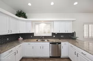 Photo #5: 6793831 Listing