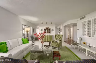 Photo #3: 6793927 Listing 