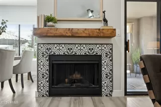 Photo #6: 6793967 Listing