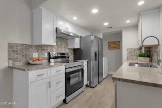 Photo #3: 6794011 Listing