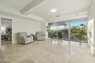 Photo #4: 6794223 Listing