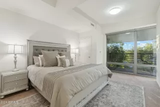 Photo #5: 6794223 Listing