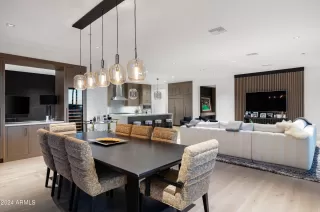 Photo #3: 6794279 Listing 