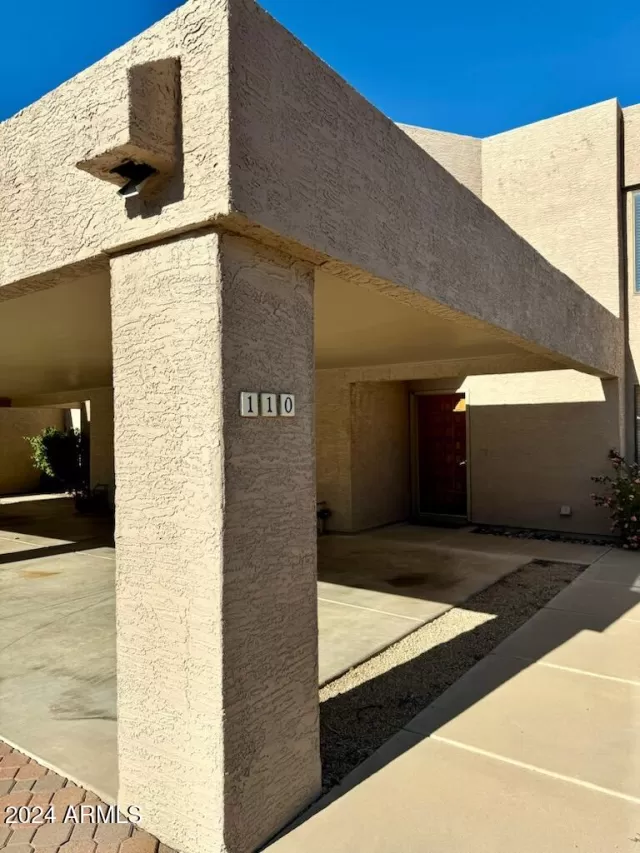 MLS: 6794387 Condo For Sale