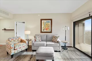 Photo #4: 6794422 Listing 