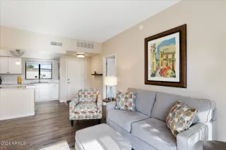 Photo #5: 6794422 Listing 