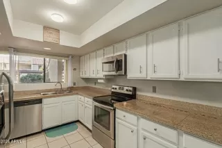 Photo #5: 6794597 Listing 