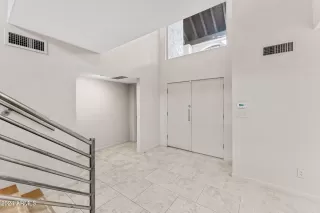 Photo #3: 6794864 Listing 