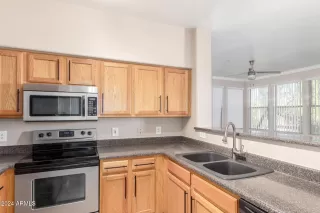 Photo #5: 6794865 Listing