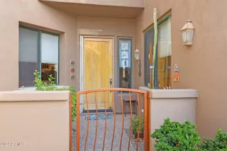 Photo #3: 6794893 Listing