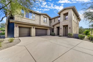 Photo #2: 6794945 Listing