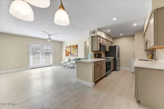 Photo #5: 6794968 Listing