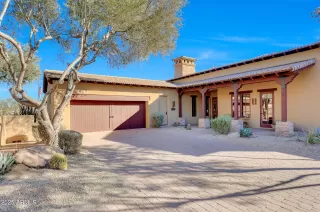 Photo #3: 6795017 Listing