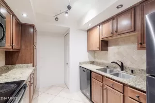 Photo #2: 6795030 Listing