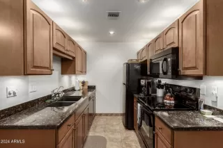 Photo #2: 6795038 Listing