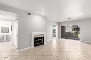 Photo #4: 6795247 Listing