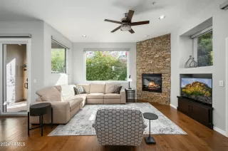 Photo #5: 6795704 Listing