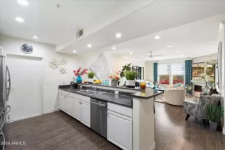 Photo #2: 6795741 Listing