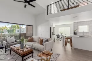 Photo #1: 6795768 Listing