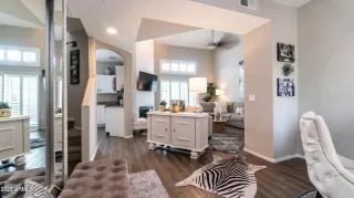 Photo #5: 6796246 Listing