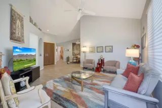 Photo #2: 6796313 Listing 