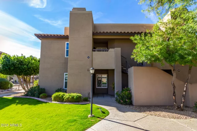 MLS: 6796859 Condo For Sale