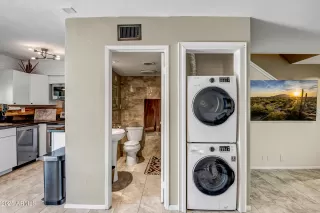 Photo #1: 6796934 Listing