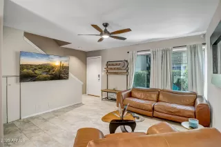 Photo #2: 6796934 Listing