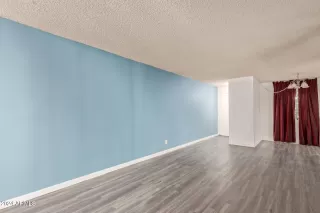 Photo #2: 6796983 Listing