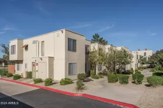 Photo #1: 6797157 Listing