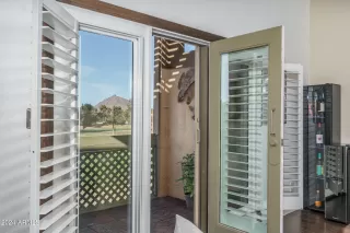 Photo #6: 6797157 Listing