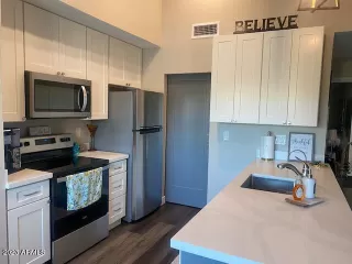 Photo #5: 6797472 Listing