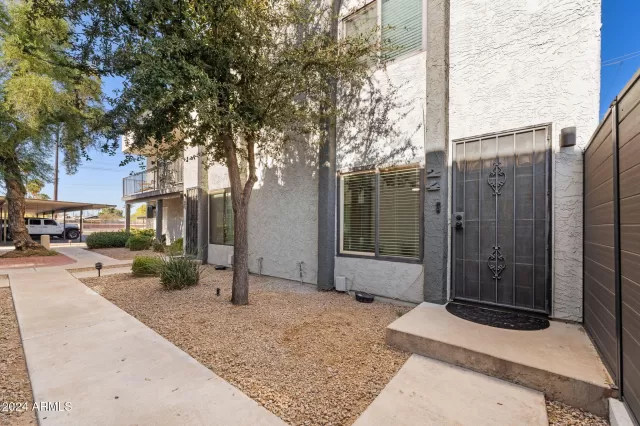 MLS: 6797567 Condo For Sale