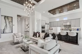 Photo #3: 6797697 Listing 