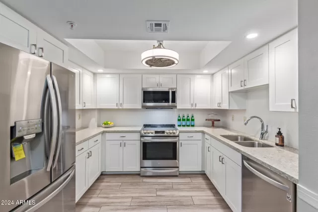 MLS: 6797934 Condo For Sale