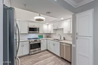 Photo #2: 6797934 Listing 
