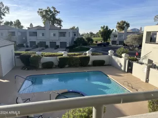 Photo #2: 6797969 Listing 