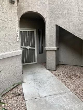 Photo #2: 6798230 Listing