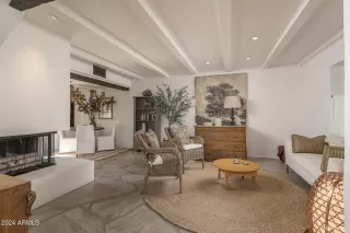 Photo #2: 6798231 Listing