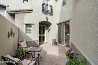 Photo #2: 6798519 Listing