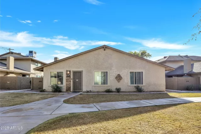 MLS: 6798546 Condo For Sale