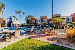 Photo #1: 6798889 Listing 