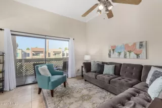 Photo #3: 6798889 Listing 