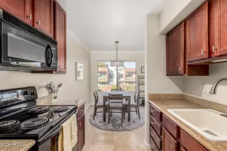 Photo #5: 6798889 Listing 