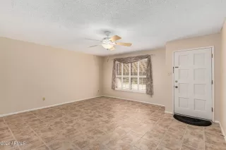 Photo #3: 6798903 Listing