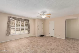 Photo #4: 6798903 Listing